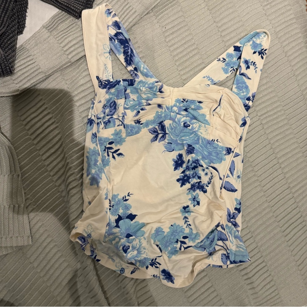 FREE PEOPLE flower detailed top xs